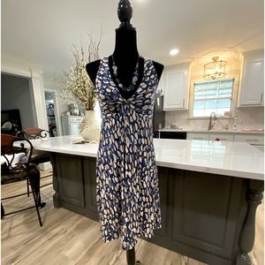 162. NEW YORK & COMPANY SIZE MEDIUM DRESS